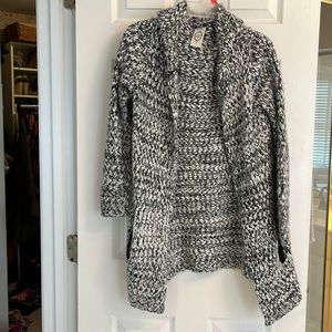 eleven star black and white cardigan